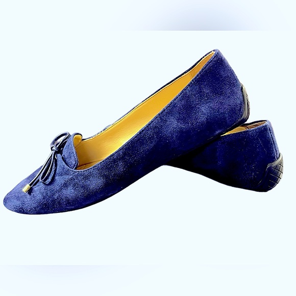 Talbots Francesca Navy Suede Driving Moccasin Flat With Bow Size 7.5 - Picture 2 of 3